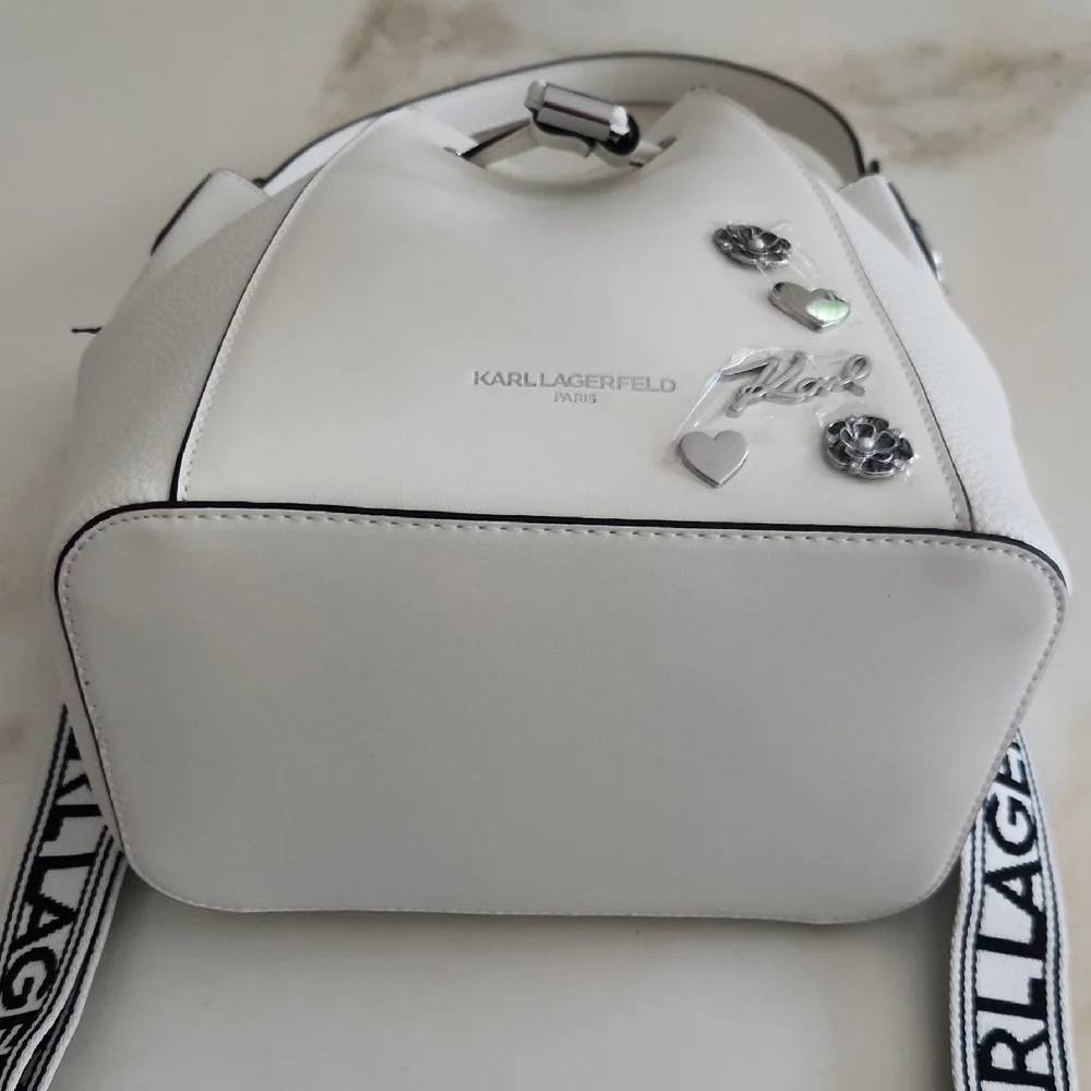Karl Lagerfeld 2 Way Crossbody/Shoulder Bag with Logo Guitar Strap. New W/ Tags! - Picture 9 of 13